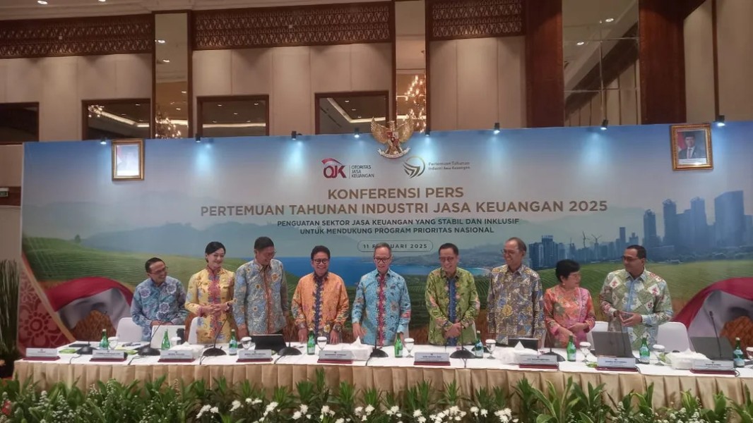OJK Beri Sanksi 315 Surat Peringatan Tertulis kepada 201 Pelaku Usaha Jasa Keuangan: Langkah Tegas dalam Pelindungan Konsumen