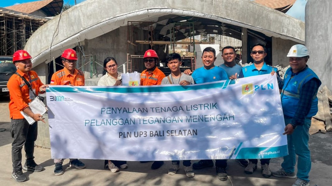 PLN UID Bali Hadirkan Sambungan Listrik Andal Untuk Resort Bintang Lima Pecatu Pada Momentum Hari Pelanggan Nasional Sebagai Bukti Komitmen Dukungan Pariwisata Dan Ekonomi