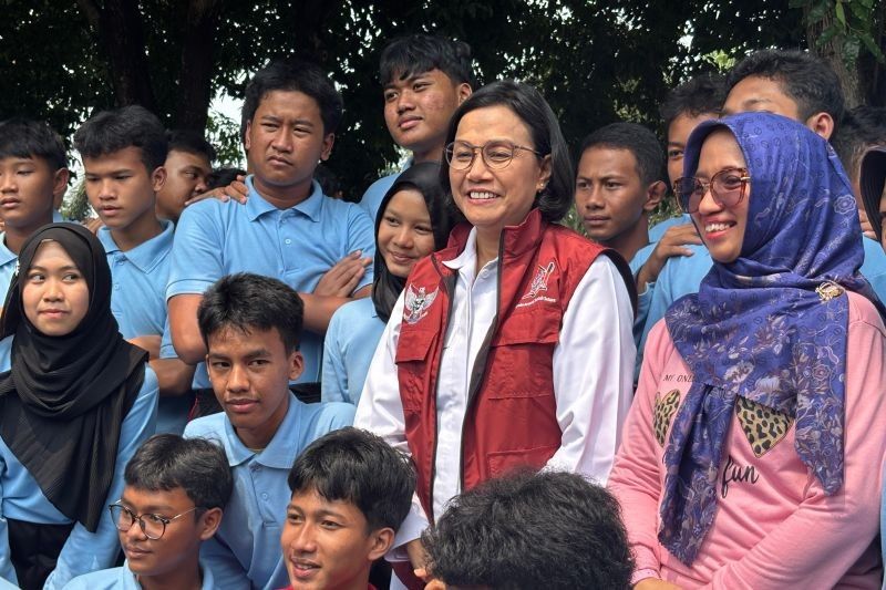 Sri Mulyani Puji Semangat Siswa Sekolah Rakyat