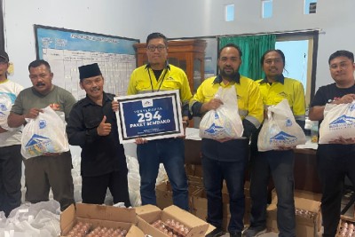 PT Bumi Suksesindo Berikan Bantuan Ratusan Paket Sembako kepada Lansia dalam Program Gerakan Banyuwangi Berbagi