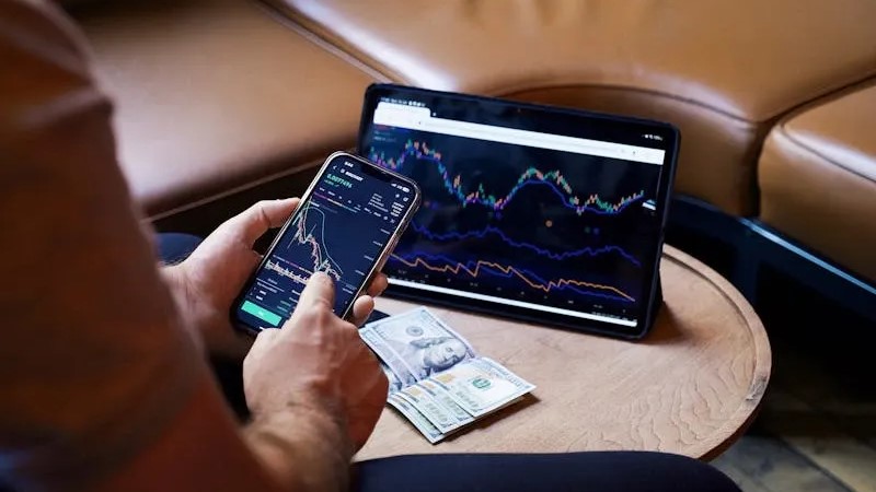 6 Tips Trading Aman Agar Keuangan Tetap Sehat di 2026