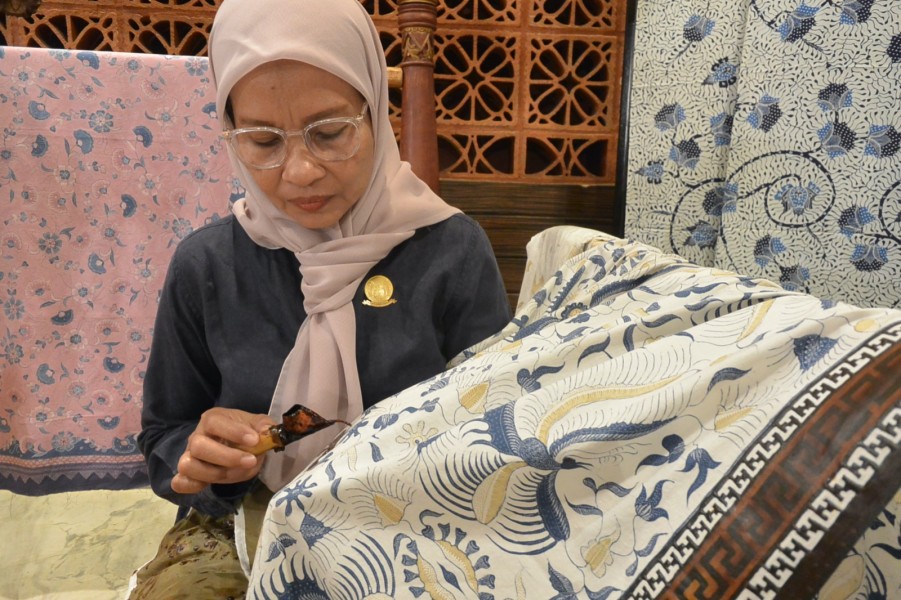 Ketika Batik dan Seni Topeng Cirebon Menjadi Jalan Kesejahteraan Bersama PNM