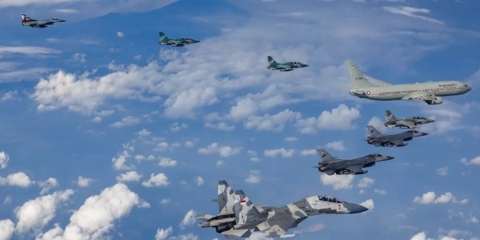 HUT TNI AU Pengawalan Pesawat Presiden Prabowo Tunjukkan Kekuatan Udara Indonesia