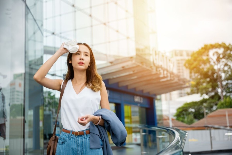 Tips Baju Nyaman dan Stylish untuk Musim Panas