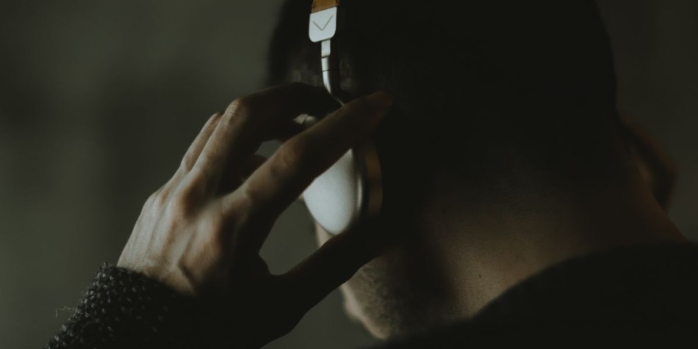 Cara Pakai Headset Bluetooth di Smartphone dan Juga Laptop