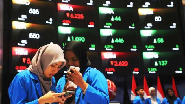 Pasar Saham Bergelora: Investor Asing Borong 10 Saham, Termasuk TLKM dan GOTO