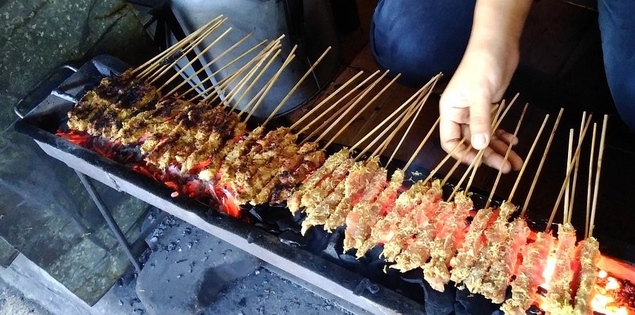 Rekomendasi 12 Kuliner Malam Kaki Lima Surabaya yang Wajib Dicoba