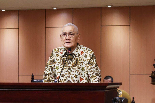Try Sutrisno Wapres Ke-6 Republik Indonesia Meninggal Dunia