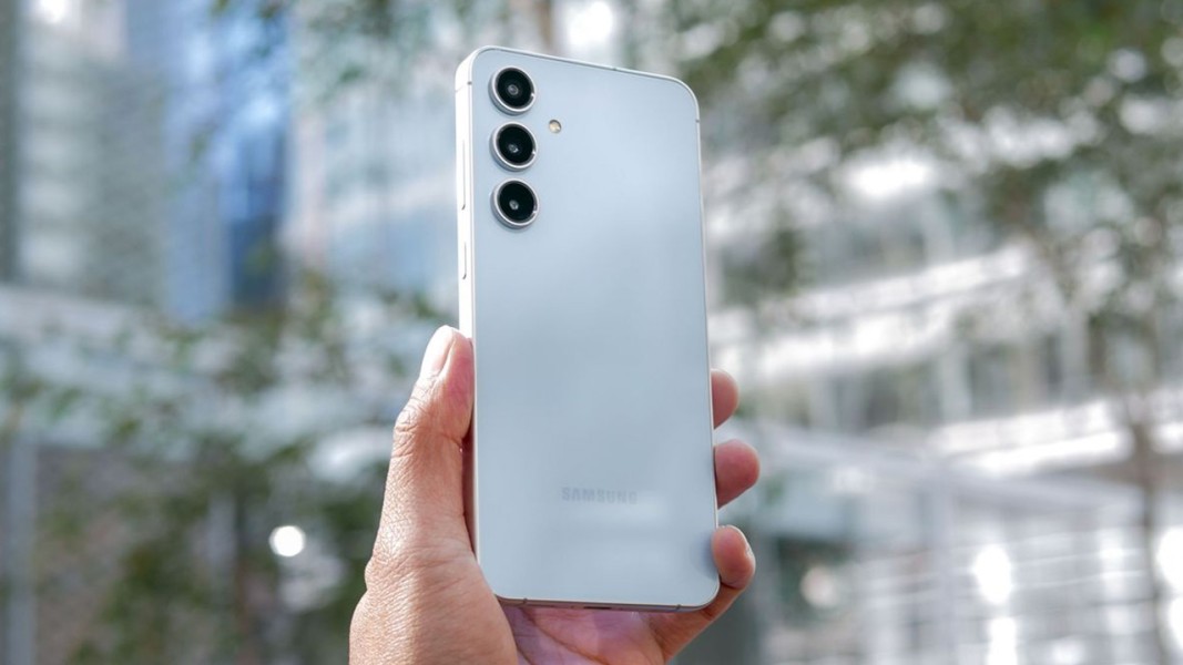 Samsung Galaxy S25 FE: Tipis, Kuat, Harga Lebih Terjangkau