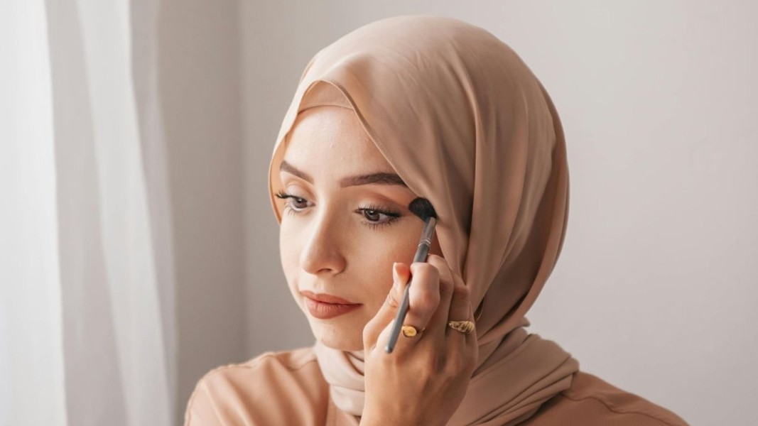 5 Perawatan Wajah Agar Makeup Tahan Lama Saat Lebaran