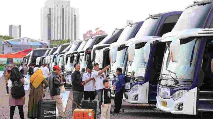 Kementerian Perhubungan Siapkan Transportasi dan Program Mudik Gratis untuk Nataru 2024 sampai 2025: Pemerintah Pastikan Kelancaran Perjalanan