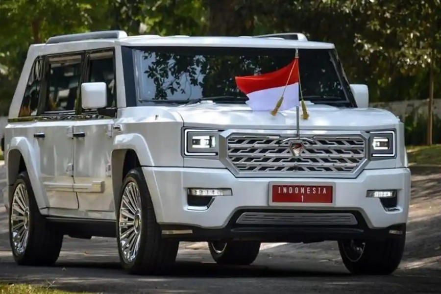 Prabowo Tunjuk PT Pindad Kembangkan Mobil Nasional Indonesia