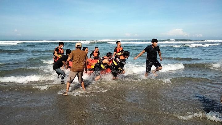 Petani Terseret Ombak Saat Menjala Ikan di Manggarai Barat Ditemukan Tewas