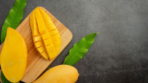 8 Cara Efektif Mematangkan Mangga Secara Alami di Rumah