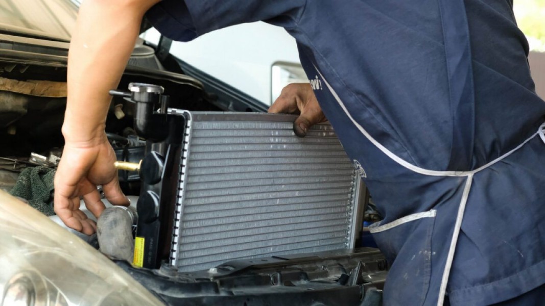 Perbedaan Radiator Mobil Listrik dan Mobil Konvensional: Inovasi dalam Sistem Pendinginan Kendaraan