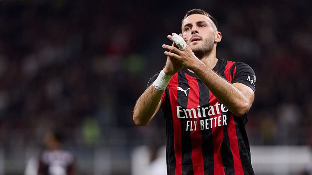 Cedera Santiago Gimenez Jadi Pukulan Baru Untuk AC Milan