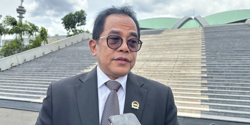 DPR Terapkan Penghematan Lampu Ruangan Dimatikan Lebih Awal