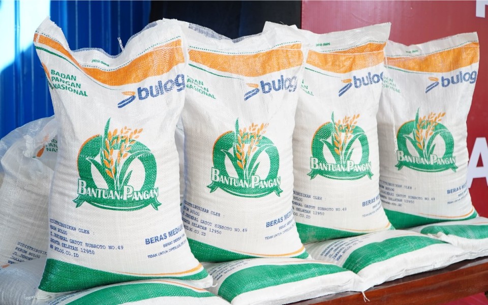 Bansos Beras 20 Kg Mulai Disalurkan ke KPM