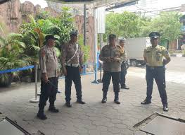 Polsek Sawahan Tingkatkan Keamanan dengan Patroli Rutin di Perbankan Surabaya