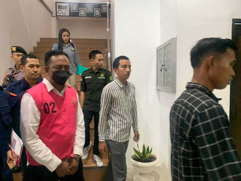 Kejaksaan Negeri Situbondo Tahan Kades dan Mantan PPK Atas Kasus Pemerasan di Proyek Tol ProboWangi