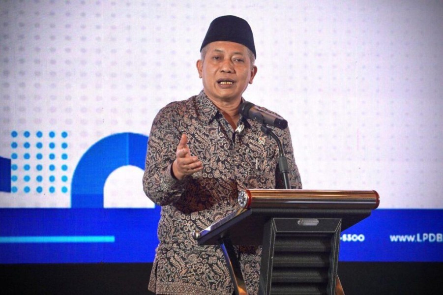 Fasilitasi Koperasi, Wamenkop Ferry Juliantono Berupaya Ubah Nasib Petani Sawit: Produksi Minyak Goreng Sendiri