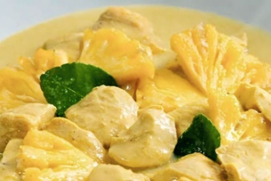 Kuliner Ayam Masak Ulu Jadi Incaran Utama Warga Baturaja Berbuka Puasa