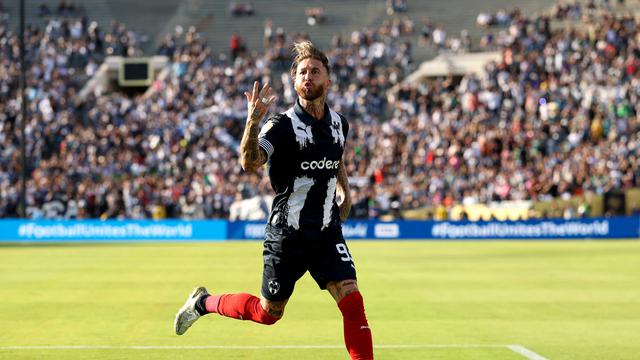 Rekrut Bek Berpengalaman Perkuat Pertahanan Manchester United