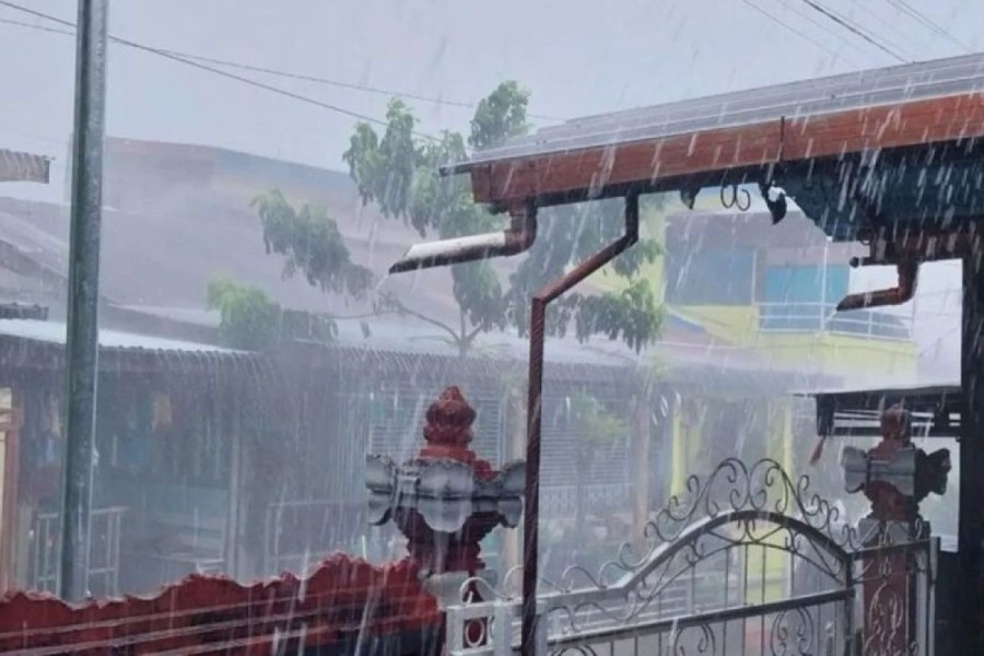 BMKG Prediksi Puncak Musim Hujan di NTT: Waspadai Cuaca Ekstrem Hingga April