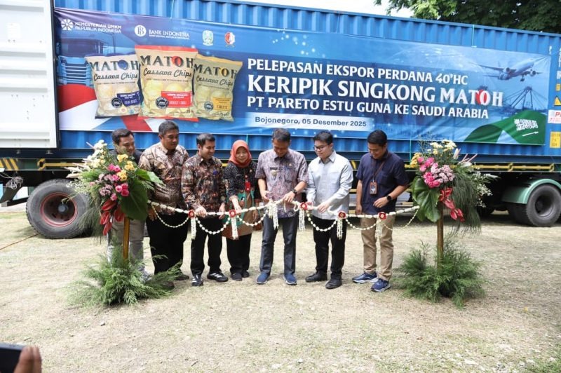 Penguatan Infrastruktur Kreatif Dan Hilirisasi UMKM Indonesia Menuju Pasar Global