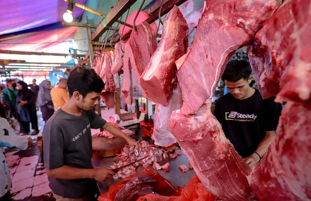 Harga Sembako Jawa Timur Hari Ini 20 Februari 2026: Daging Sapi dan Ayam Turun, Cabai Rawit Masih Melonjak