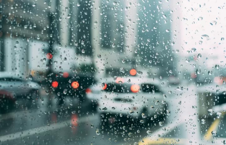 BMKG Prediksi Cuaca Jakarta Jumat Ini 2 Januari 2026 Didominasi Hujan Ringan hingga Sedang