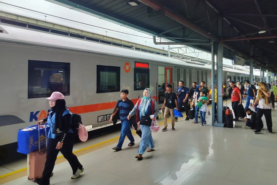 Kereta Api Masih Jadi Pilihan Utama Masyarakat Selama Liburan Sekolah