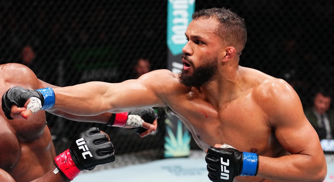 Julius Walker Siap Ukir Prestasi di UFC