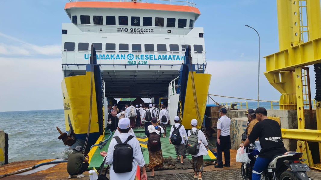 Kemenhub Siagakan Kapal Perintis Bantu Kepulangan Santri ke Kangean
