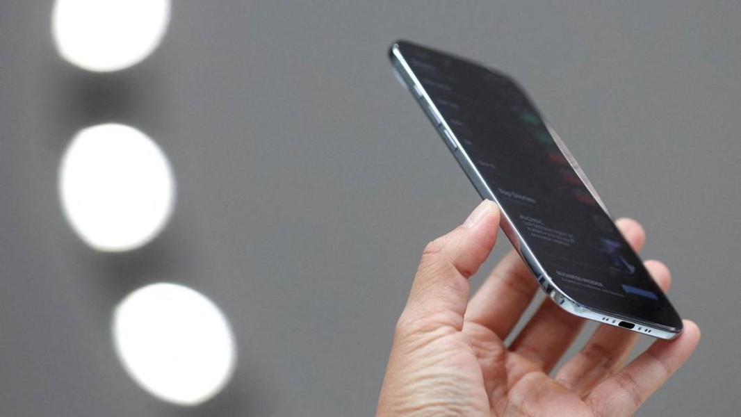 Bocoran iPhone Lipat Apple: Desain Mirip iPhone Air, Harga Fantastis