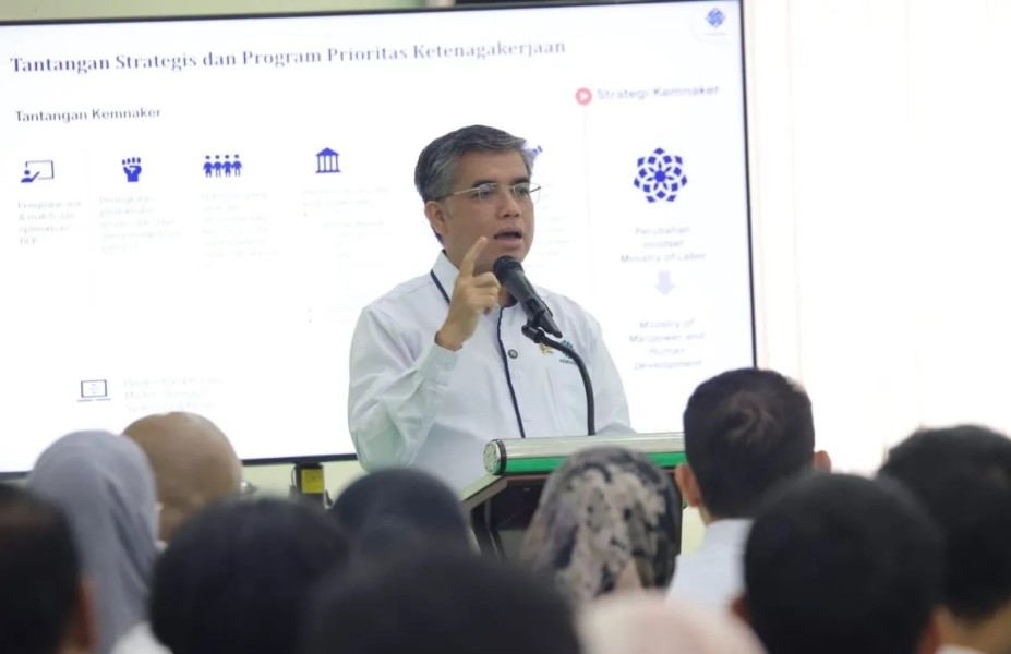 Menaker Tegaskan Sertifikasi Profesi Harus Terjangkau, Mudah Diakses, dan Inklusif
