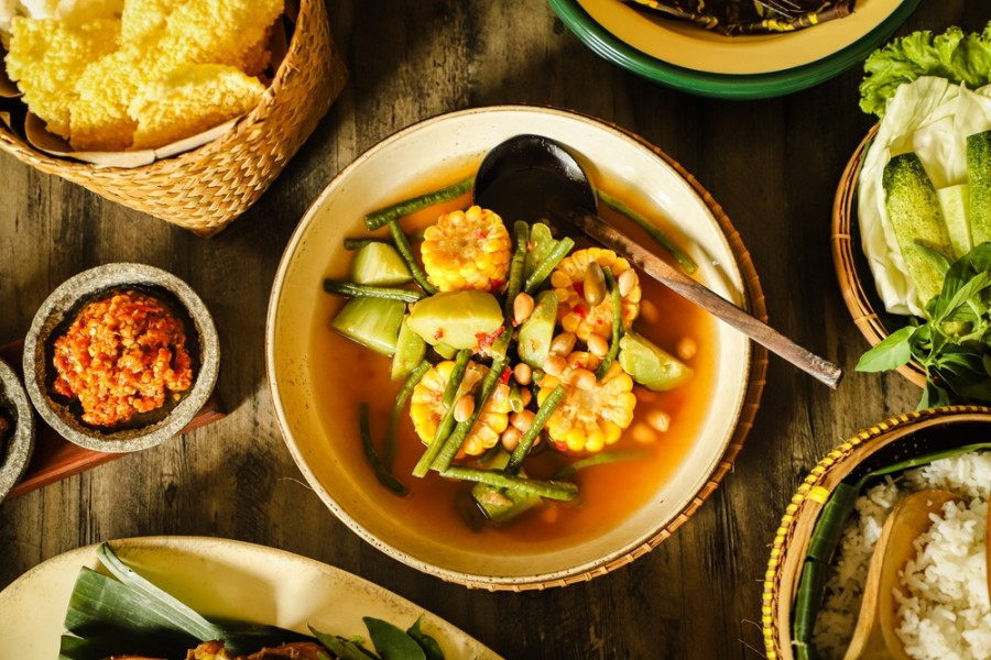 Resep Sayur Asem Sunda Pedas Segar, Kuah Merah Menggugah Selera