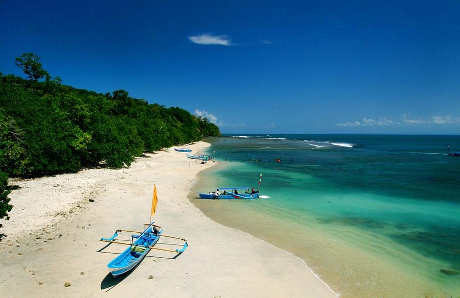 Menikmati Pesona Pantai Pangandaran dan Aktivitas Seru
