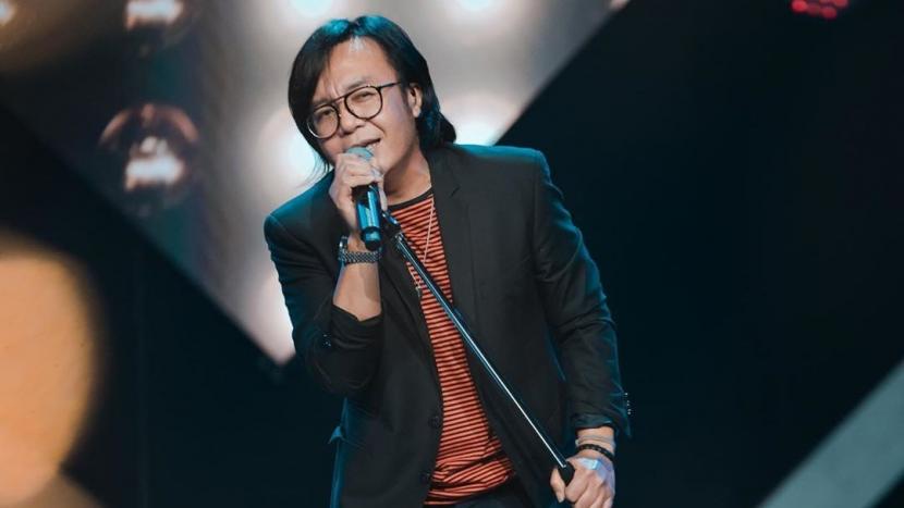 Ari Lasso Diteror Penagih Pinjol: Mengungkap Kisah dan Kekayaan Vokalis Legendaris