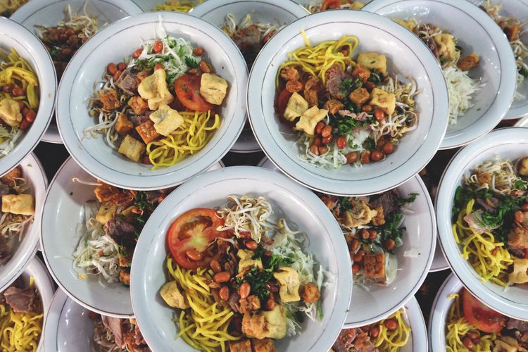 12 Makanan Legendaris Semarang yang Tak Boleh Terlewatkan