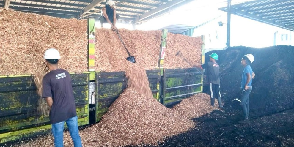PLN dan Warga Samboja Sinergi Wujudkan Desa Energi Hijau Berbasis Biomassa