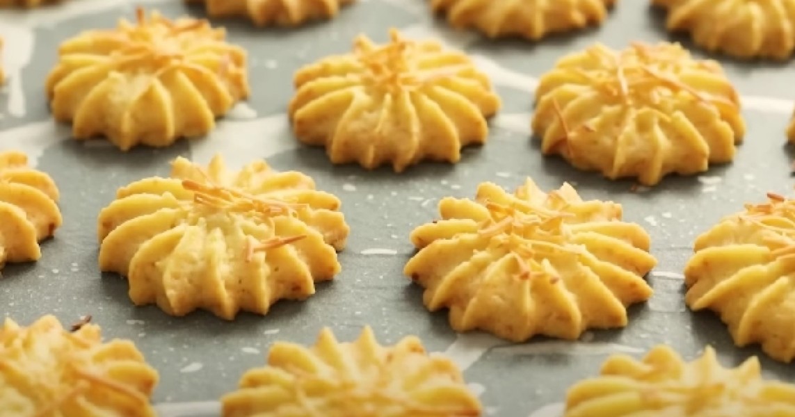 Resep Kue Semprit Keju Lumer dan Renyah ala Rumahan yang Jadi Favorit Lebaran Sepanjang Masa