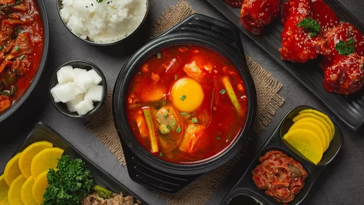 Resep Sundubu Jjigae Korea yang Mudah Dibuat Sendiri di Rumah Tanpa Ribet