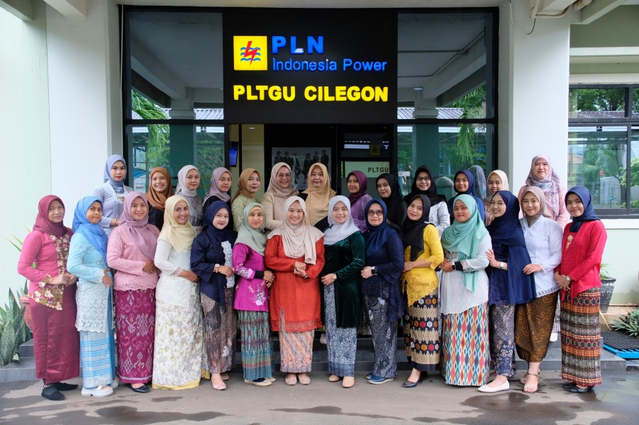Semangat Kartini Menyala di PLN Indonesia Power UBP Cilegon: Karyawati Anggun Berkebaya, Rayakan Emansipasi Perempuan