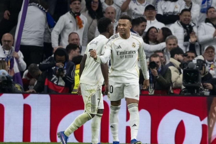 Real Madrid Terus Menempel Ketat Barcelona Dalam Persaingan Panas Klasemen Liga Spanyol