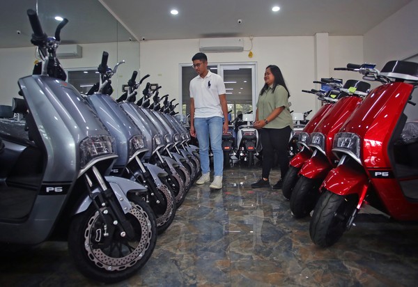 Pemerintah Siapkan Insentif Motor Listrik Dalam Paket Stimulus