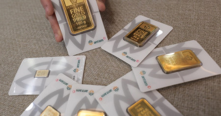 Harga Emas Antam Pegadaian Terus Menguat Sentuh Jutaan Rupiah Per Gram