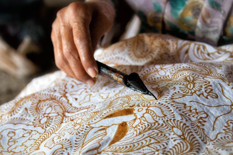 Potensi Generasi Z Majukan Industri Batik Indonesia