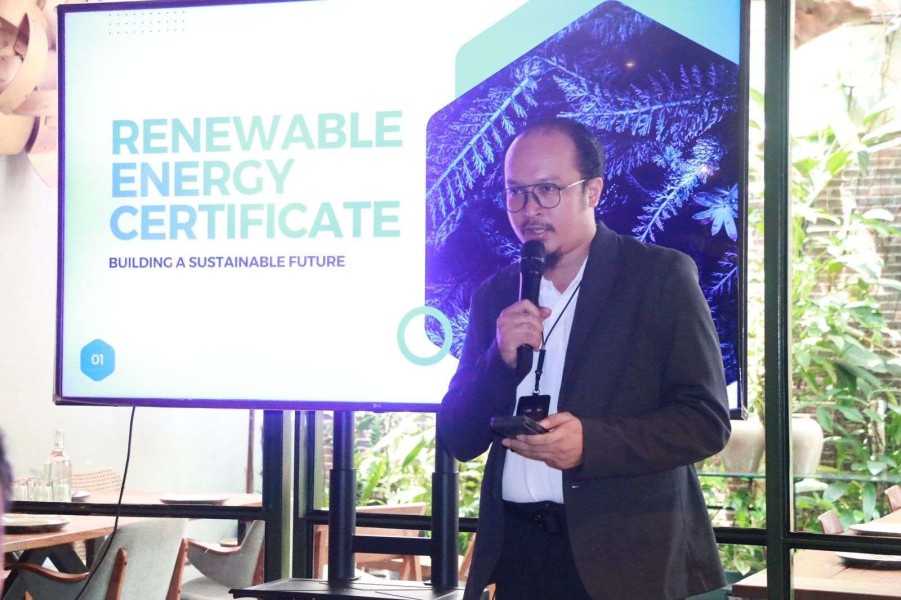 REC Bantu Perusahaan Gunakan Energi Bersih