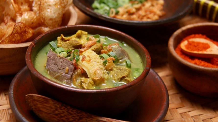 12 Kuliner Khas Cirebon yang Wajib Dicoba untuk Wisatawan dan Pecinta Makanan